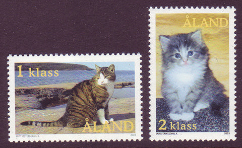 Aland set of 2 stamps showing House Cats