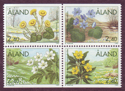 Aland block of 4 stamps showing 4 different spring flowers.