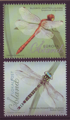 aland set of 2 stamps showing dragonflies.