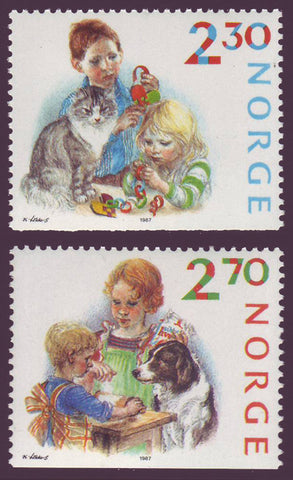 NO0920-211 Norway Scott # 920-21 MNH, Christmas 1987