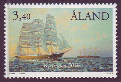 Aland stmp showing the Tall Ship Pamir.
