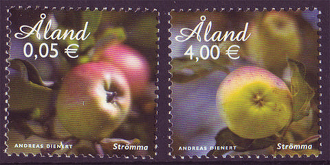 AL0319-201 Åland Scott # 319-20 NH.  Apples