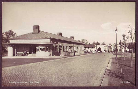 SWB240 Sweden postcard,   Lille Edet Railway Station ca.1950