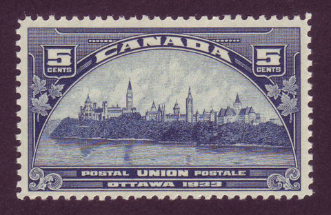 CA02021 Canada Parliament Buildings.  Unitrade # 202 VF MNH**