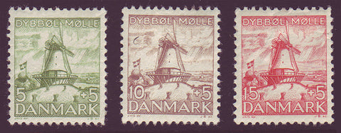 DEB06-082 Denmark Scott # B6-8 MH